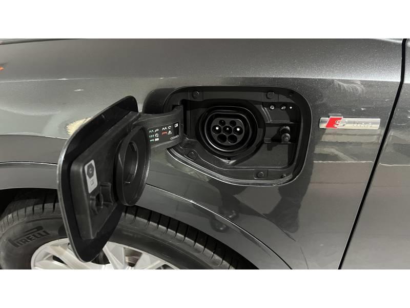 Audi Q3 45 TFSIe 245 ch s tronic 6 s line