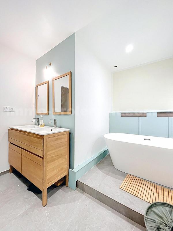 Appartement - 130 m² - 4 pièces