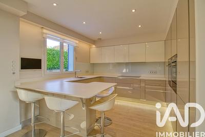 Maison - 171 m² - 6 pièces