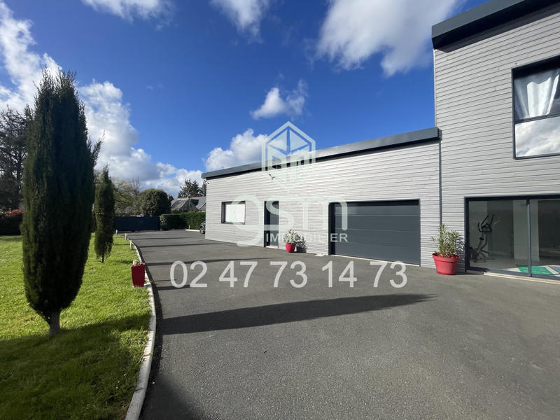 Maison - 166 m² - 5 pièces