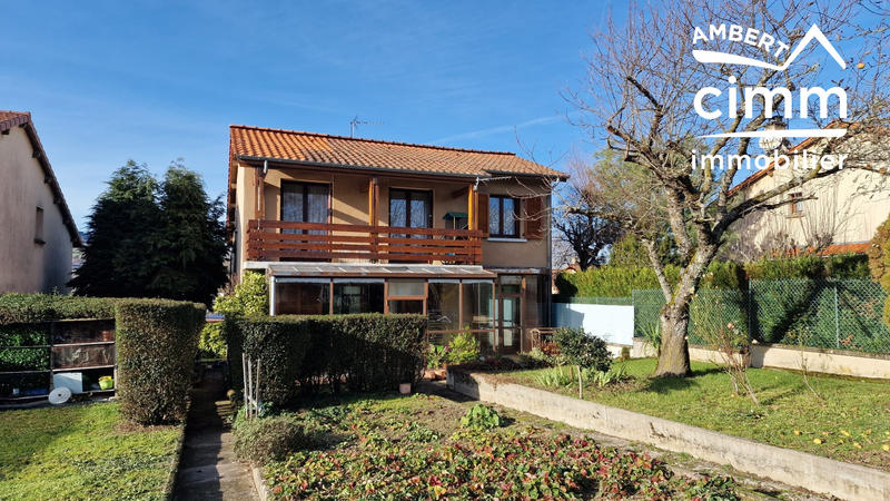 Maison - 121 m² - 6 pièces