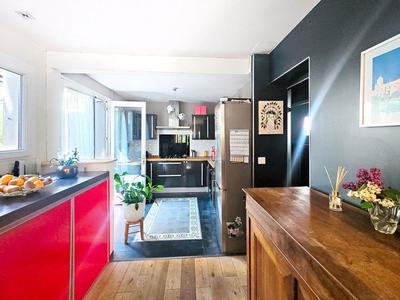 Appartement - 97 m² - 4 pièces