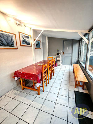 Maison - 111 m² - 6 pièces