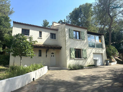 Maison traditionnelle - 128 m² - 5 pièces