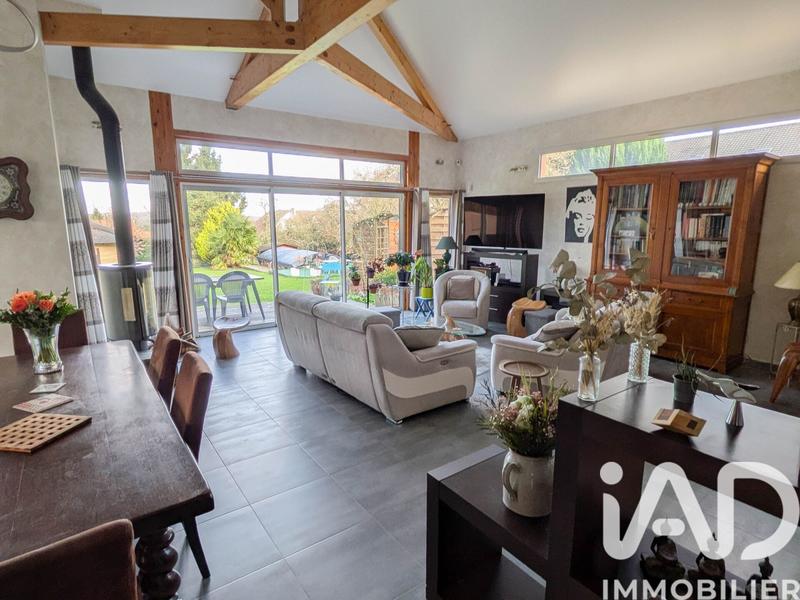 Maison - 197 m² - 8 pièces