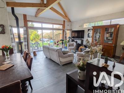 Maison - 197 m² - 8 pièces