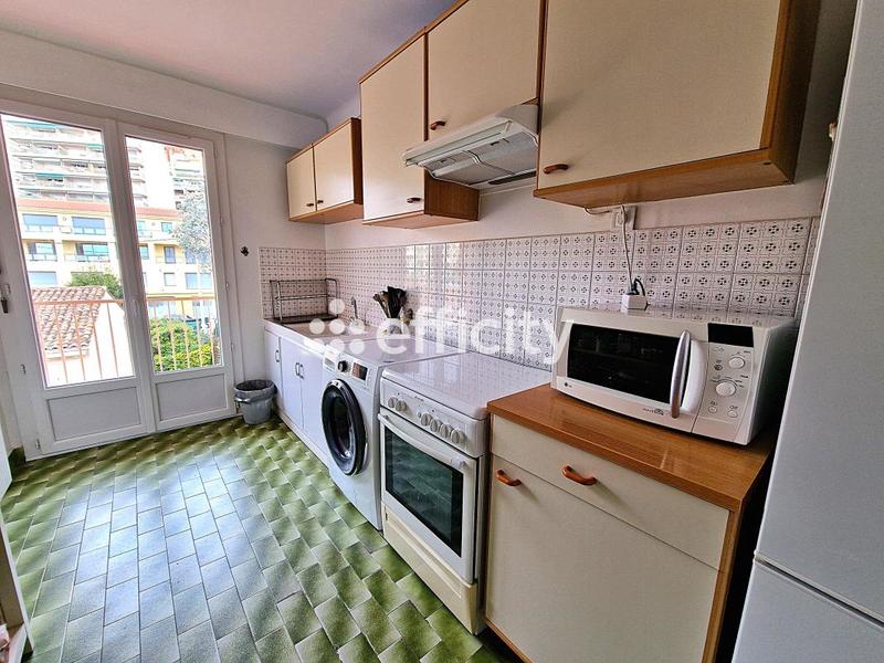 Appartement - 72 m² - 3 pièces