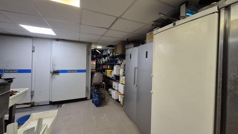 Fonds de commerce - 180 m²