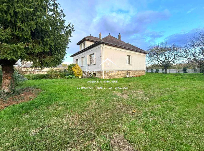 Maison ancienne - 97 m² - 5 pièces