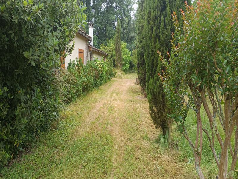 Propriété - 167 m² - 10 pièces