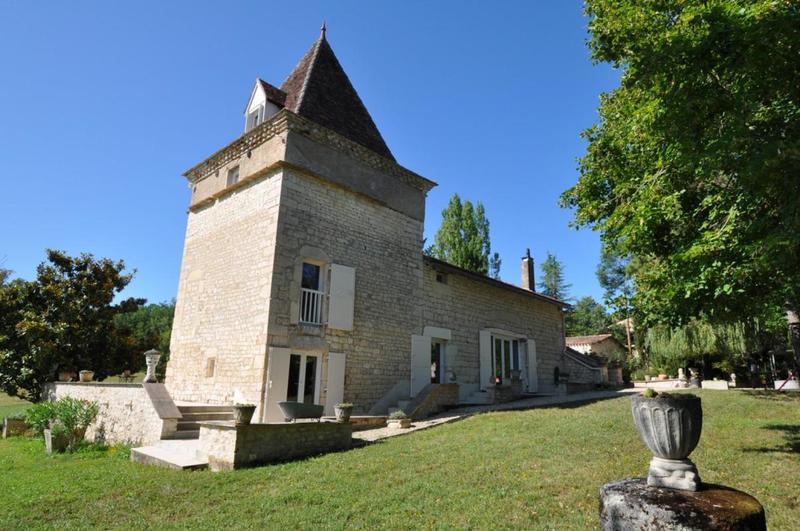 Maison en pierre - 123 m² - 6 pièces