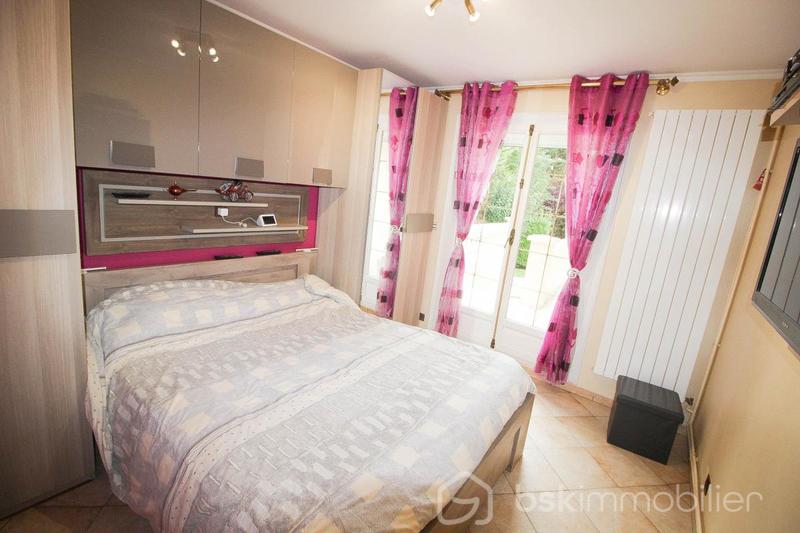 Demeure - 172 m² - 9 pièces