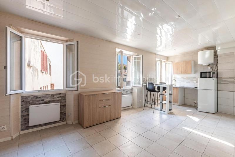 Studio - 27 m² - 1 pièce