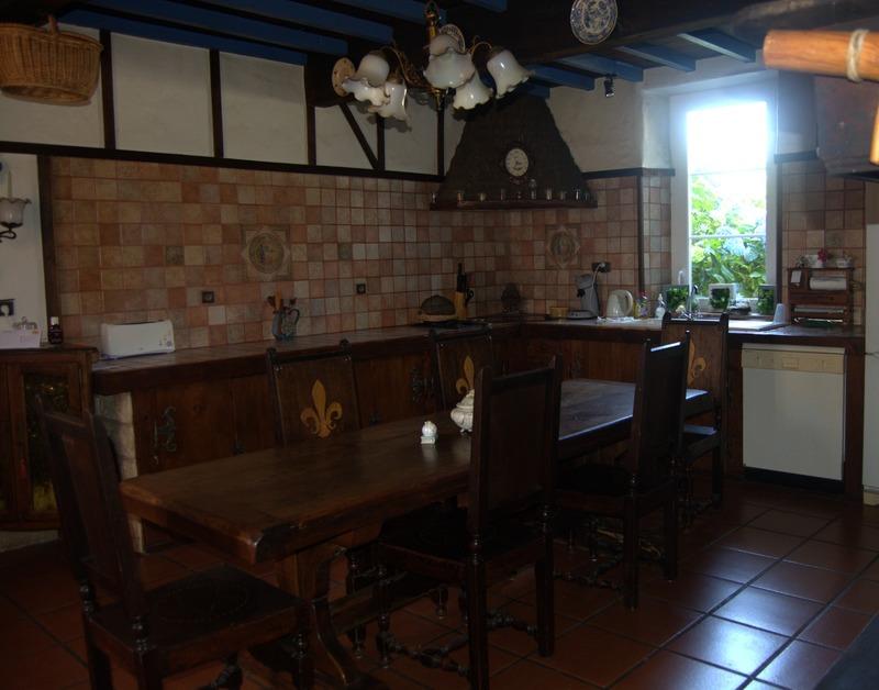 Maison - 270 m² - 6 pièces