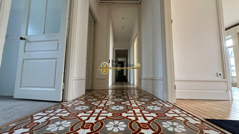 Appartement - 190 m² - 7 pièces