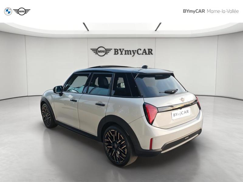 Mini Cooper F65 156 ch Dkg7 c Favoured + Pack s