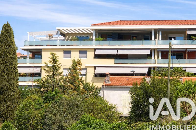 Appartement - 120 m² - 5 pièces