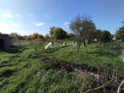 Terrain constructible - 638 m²
