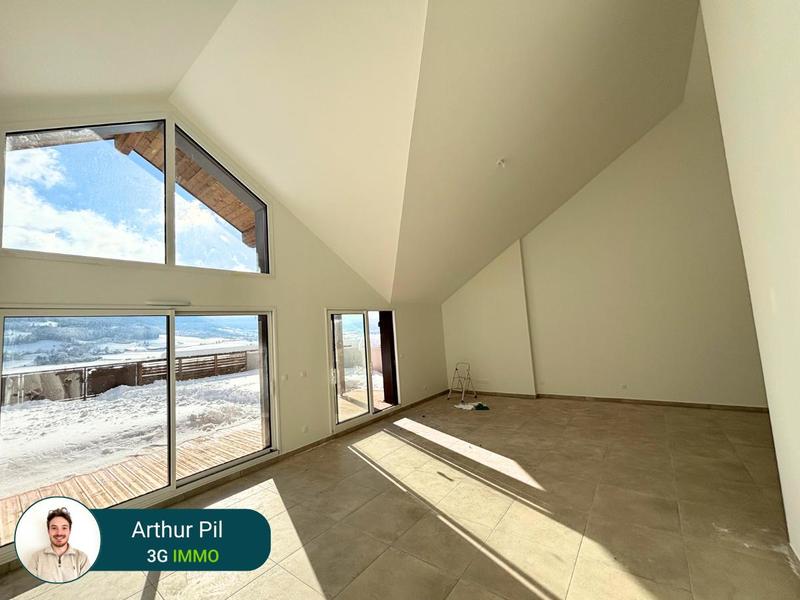 Appartement - 109 m² - 4 pièces