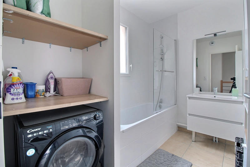 Maison - 80 m² - 5 pièces