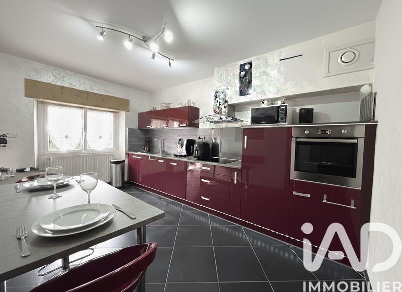 Maison - 197 m² - 8 pièces