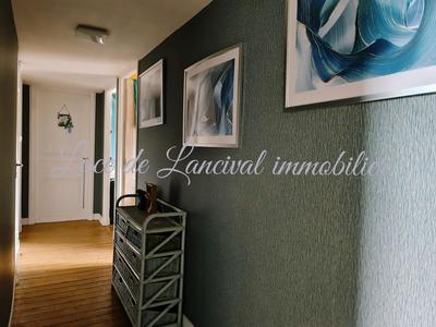 Maison - 178 m² - 8 pièces