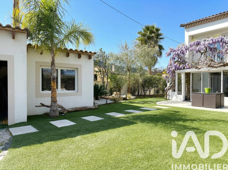 Appartement - 83 m² - 3 pièces