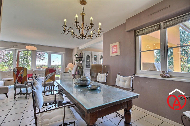 Maison - 165 m² - 6 pièces