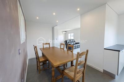 Maison - 104 m² - 5 pièces