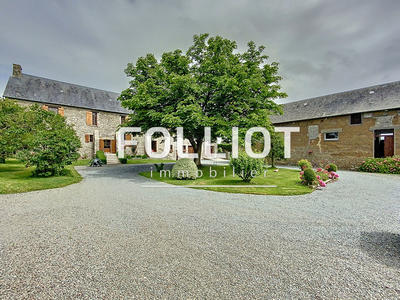 Maison - 180 m² - 7 pièces