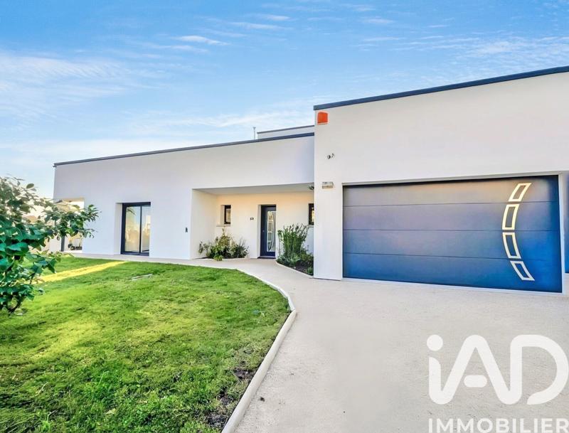 Maison de maîtres - 300 m² - 10 pièces