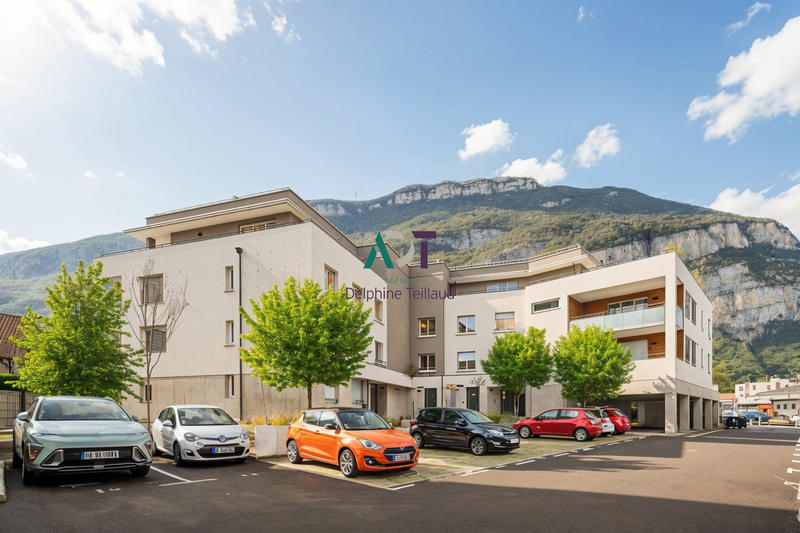 Appartement - 84 m² - 4 pièces