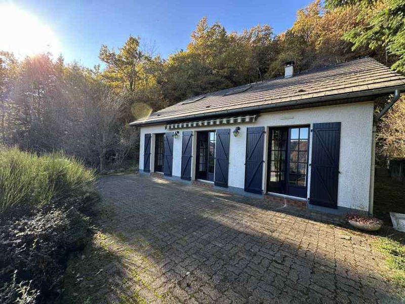 Maison - 94 m² - 6 pièces