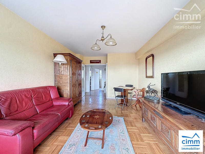 Appartement - 76 m² - 5 pièces