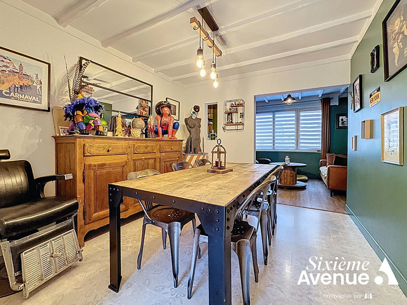 Maison - 96 m² - 4 pièces