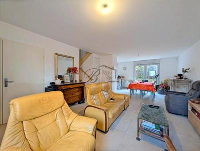 Maison - 94 m² - 4 pièces