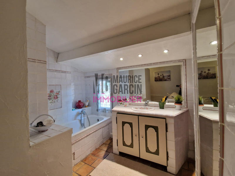 Maison - 197 m² - 5 pièces