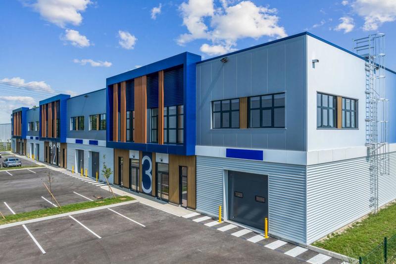 Local d'activités - 533 m²