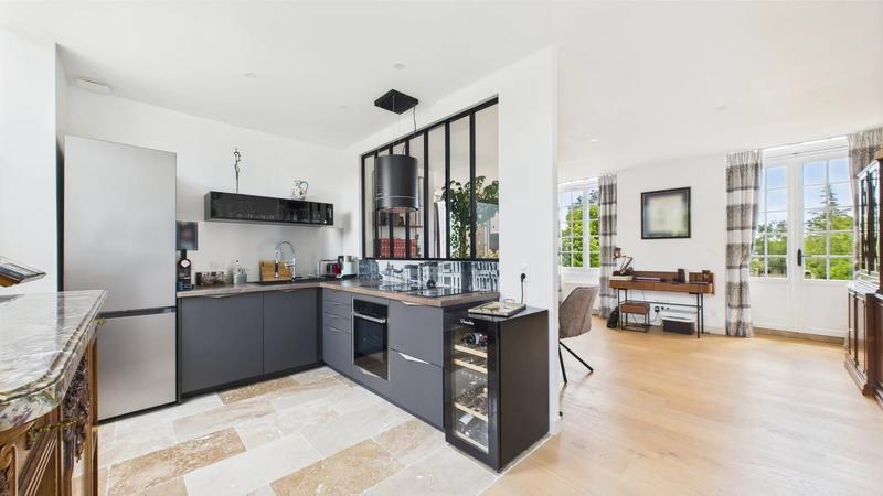 Appartement - 95 m² - 4 pièces