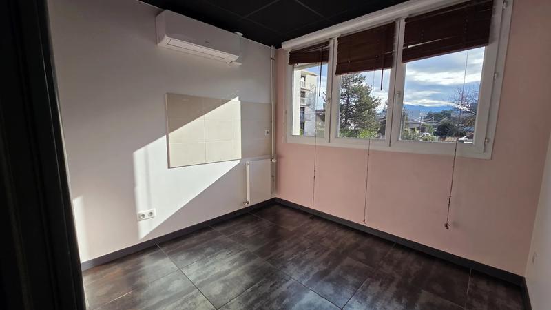 Local commercial - 178 m²