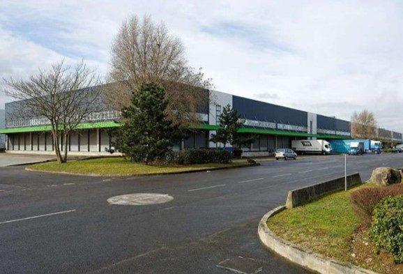 Entrepôt - 2 319 m²