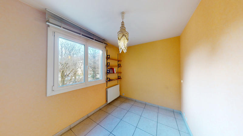 Appartement - 131 m² - 6 pièces