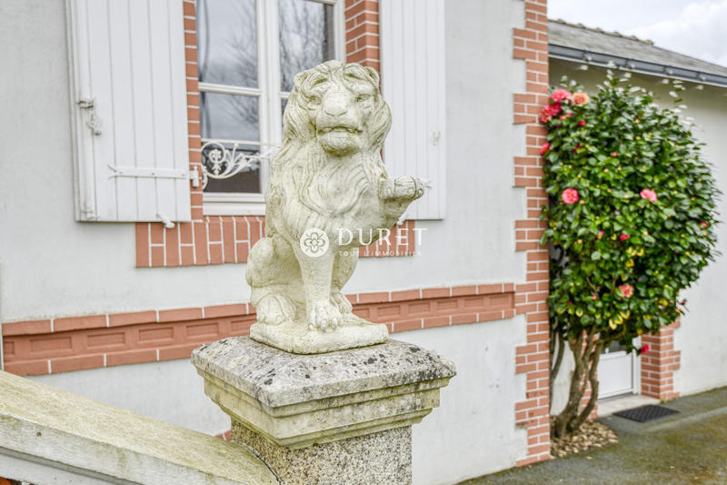 Maison - 195 m² - 7 pièces