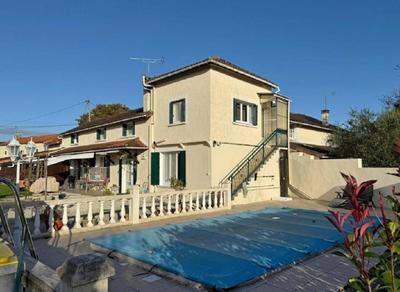 Maison - 141 m² - 5 pièces