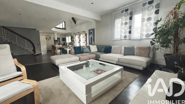 Maison de maîtres - 185 m² - 7 pièces