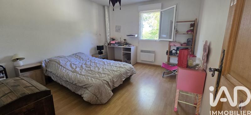 Maison - 216 m² - 8 pièces