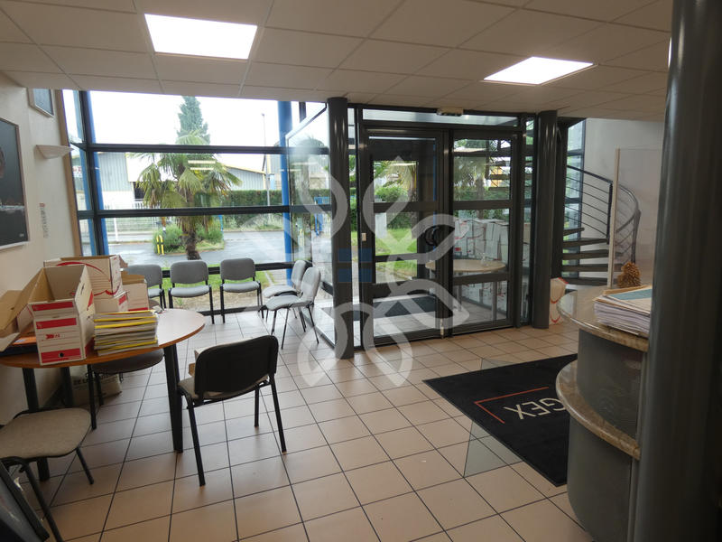 Bureau - 382 m²