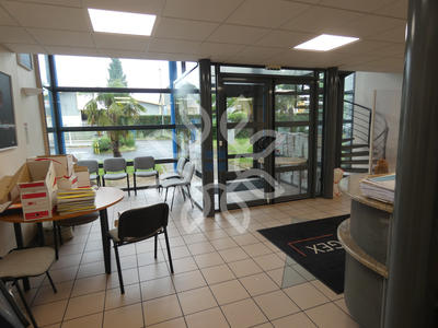 Bureau - 382 m²