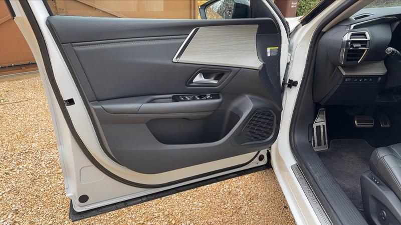 Citroën C5 X I 1.6 Thp e-Hybrid 225 e-Eat8 Shine Pack