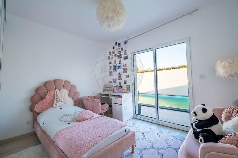 Maison - 157 m² - 7 pièces